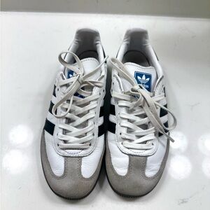 adidas Kids Sneakers in White and Gray